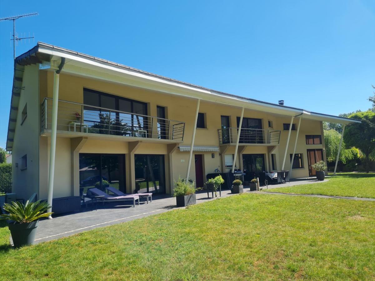 Villa Courtisols Eksteriør bilde